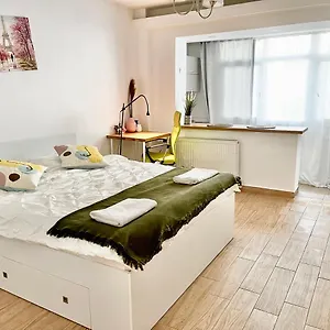 Apartment Victoriei, Bucharest